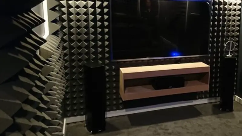 Using Acoustic Foam or Soundproof Panels